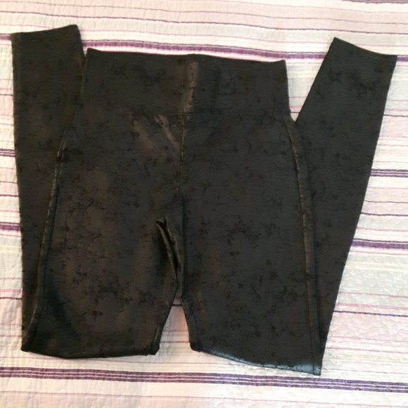 NWOT Suzy Shier Faux Leather Leggings – Size TP/XS - Picture 4 of 14